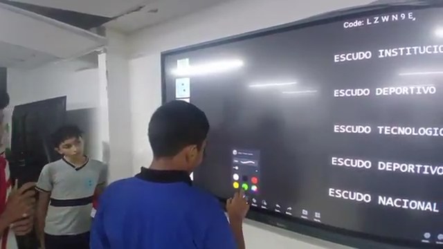 Fotograma de una actividad del semillero 1
